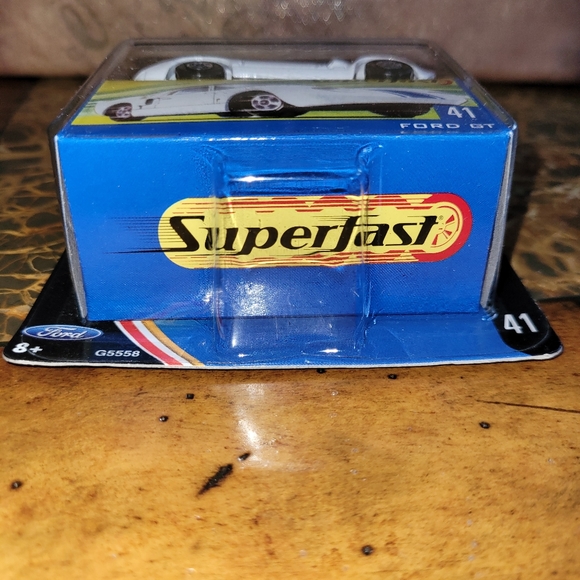 Matchbox Superfast Ford GT - Picture 4 of 5